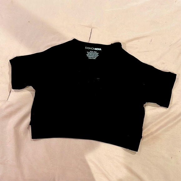 Fashion Nova Tops - Cropped Spandex Top